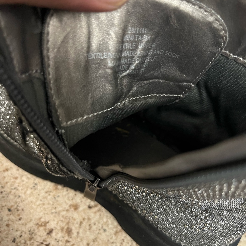 Carvela Girls' Mini Ta-Da Moto Boots - Picture 9 of 9